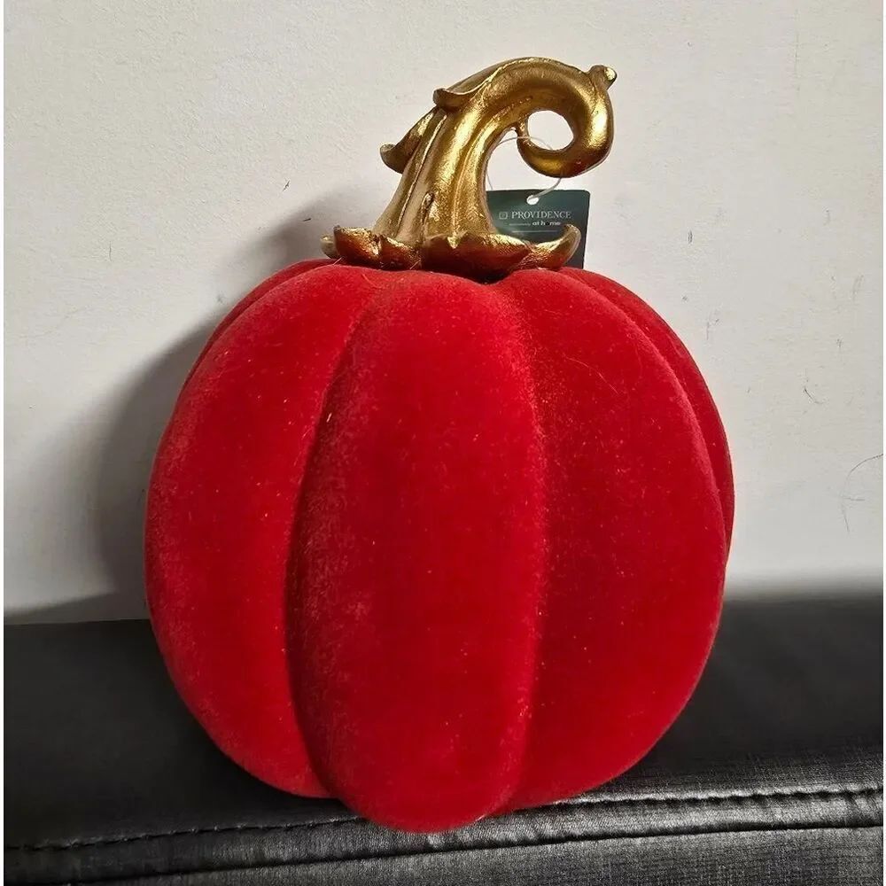 NWT Providence Red and Gold Velvet Flocked Pumpkin